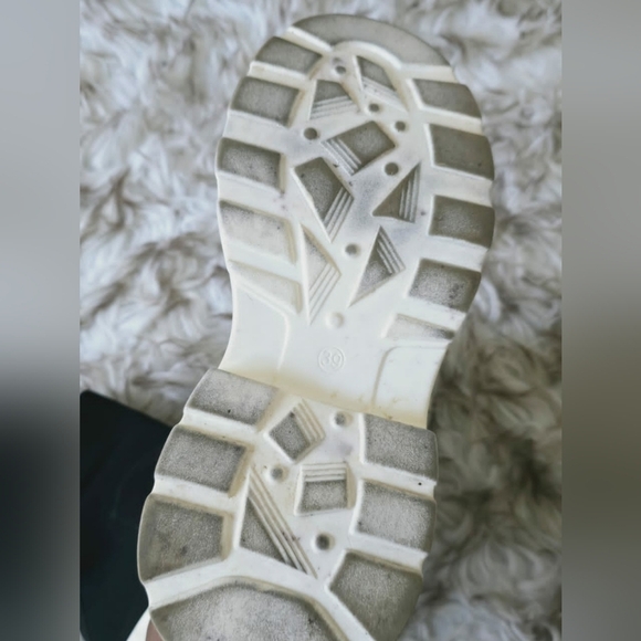 Breathable Soft Knit Boot Trendy Casual Sneakers Size 8.5 🌴✌️ - Picture 10 of 10